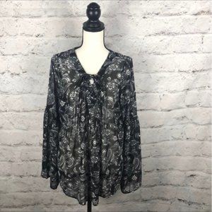 NWT TORRID Floral Sheer Blouse